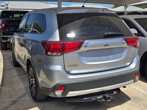 Used 2016 Mitsubishi Outlander SE FWD image 6