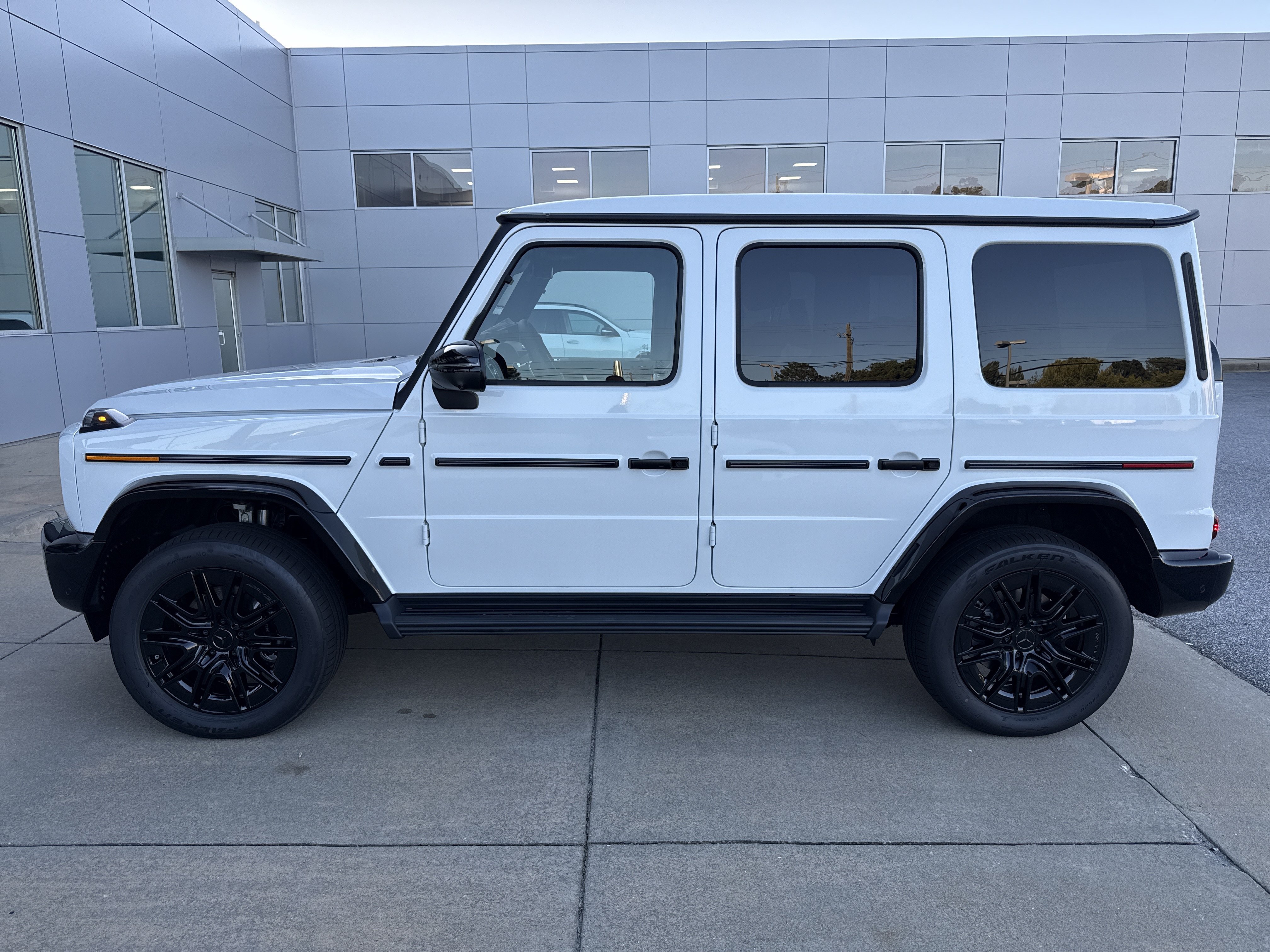 New 2027 Mercedes-Benz G 580 e image 6