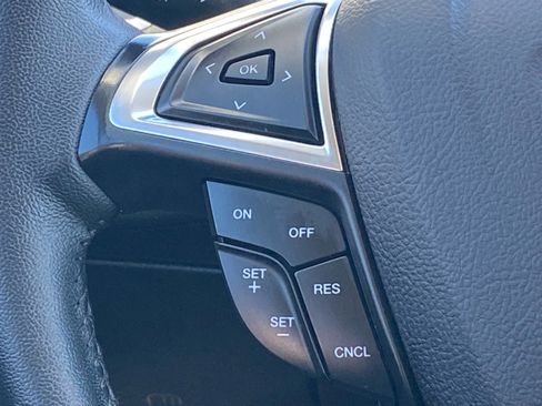 Certified 2024 Ford Edge SEL w/ Convenience Package image 8