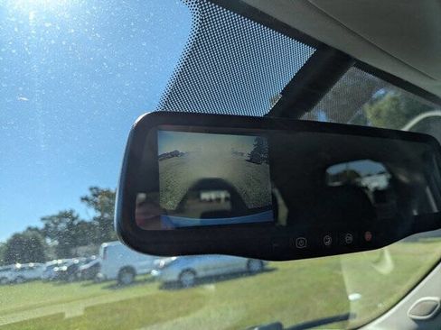 Used 2014 GMC Yukon SLE image 23