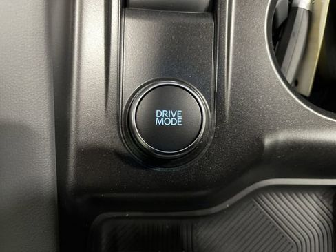 Used 2026 Ford Explorer Active w/ Active Comfort Package image 34