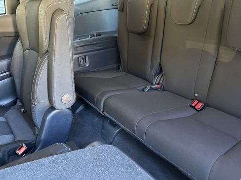 Certified 2024 Subaru Ascent Premium w/ Convenience Package image 16