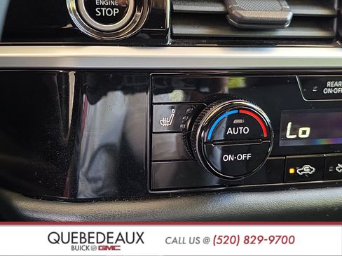 Used 2022 Nissan Pathfinder SV FWD image 19
