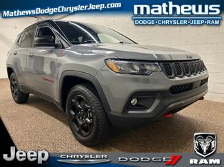 Used 2023 Jeep Compass Trailhawk AWD/4WD video 1