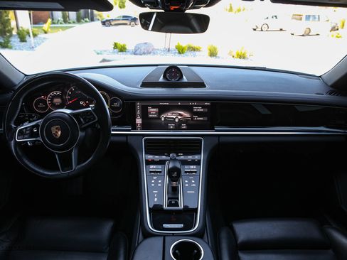 Used 2018 Porsche Panamera 4 AWD/4WD image 13