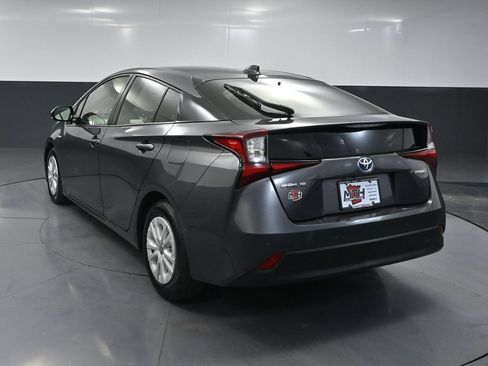 Used 2022 Toyota Prius LE FWD image 8