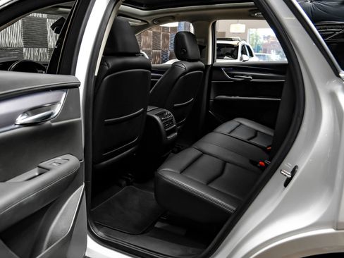 Used 2019 Cadillac XT5 Premium Luxury FWD image 43