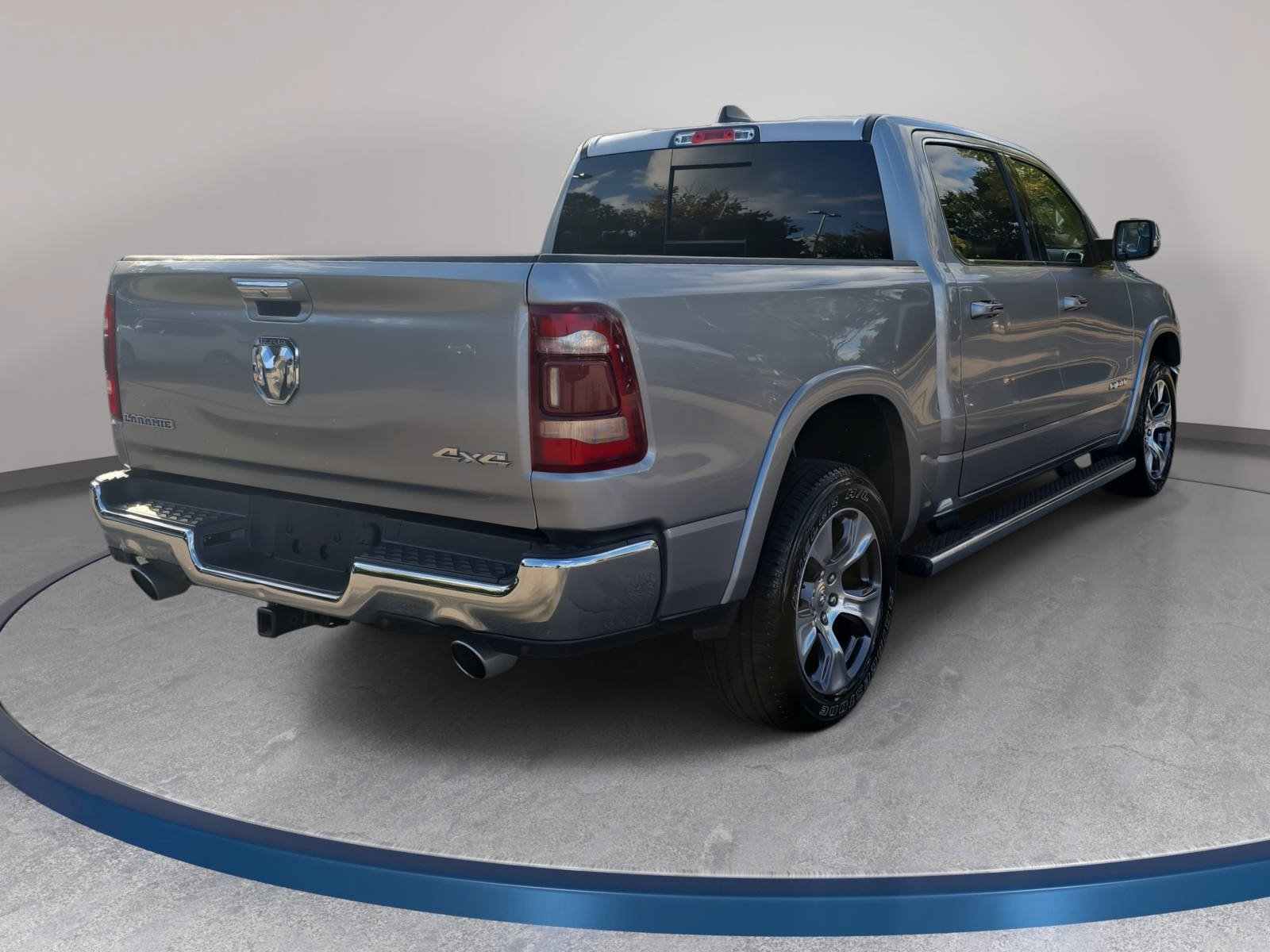 Used 2021 RAM 1500 Laramie AWD/4WD image 5