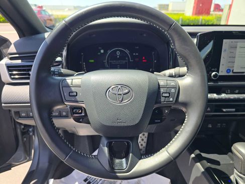 Certified 2025 Toyota Camry SE FWD image 24