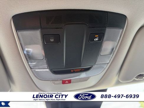 Used 2025 Kia Sportage EX image 17