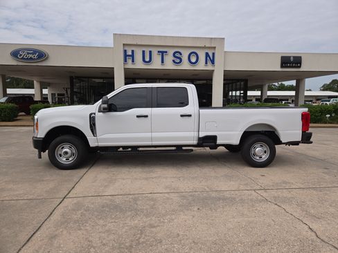 Used 2023 Ford F350 XL w/ XL Driver Assist Package AWD/4WD image 1