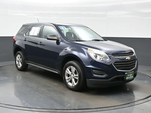 Used 2017 Chevrolet Equinox LS FWD image 8