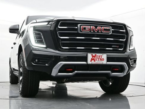 New 2026 GMC Yukon XL AT4 w/ AT4 Premium Plus Package AWD/4WD image 31