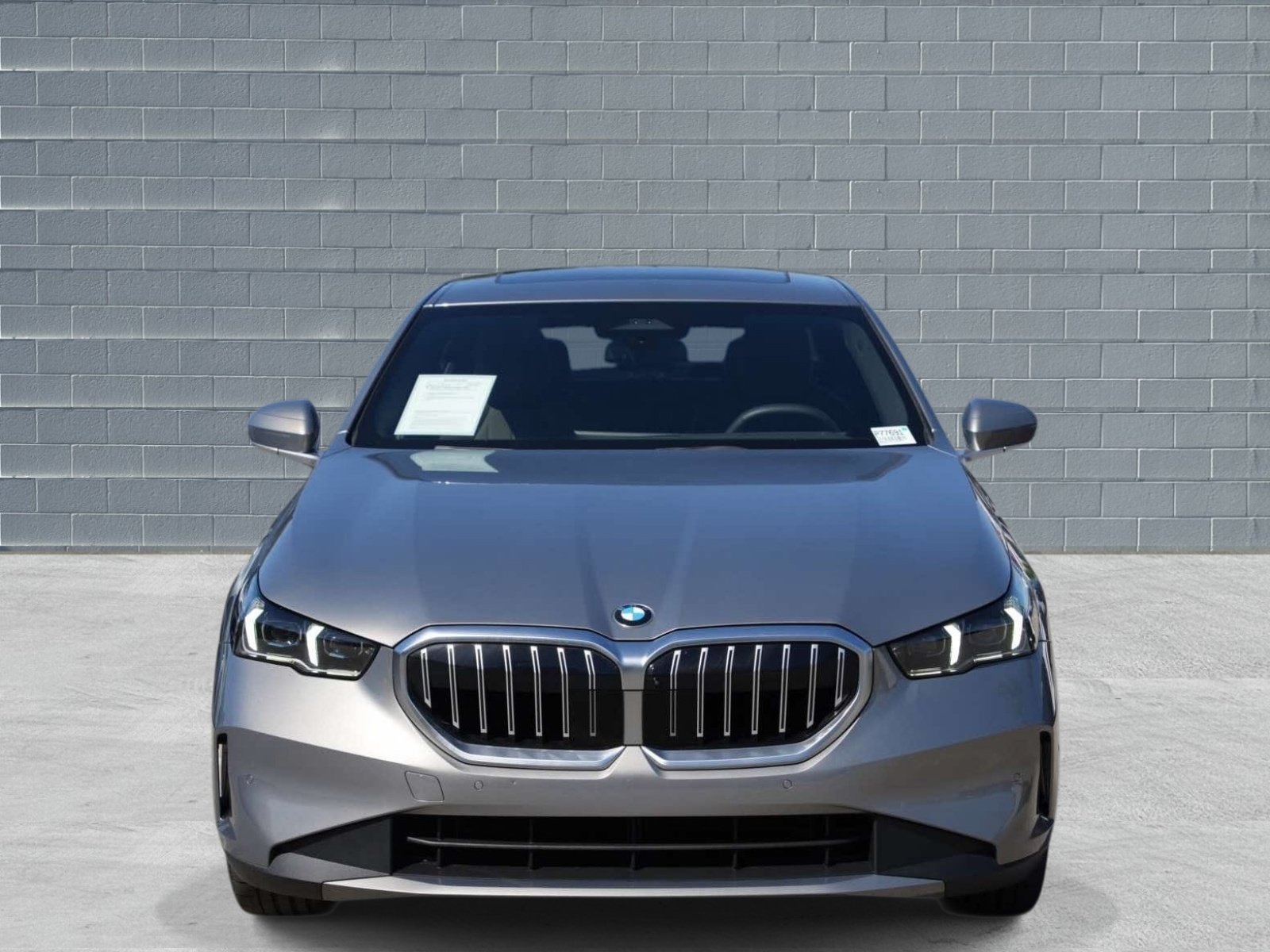 Used 2026 BMW 530i RWD image 2