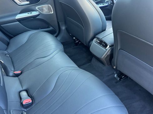 Certified 2023 Mercedes-Benz EQE 500 4MATIC Sedan image 33