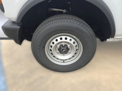 New 2025 Ford Bronco 2-Door image 9