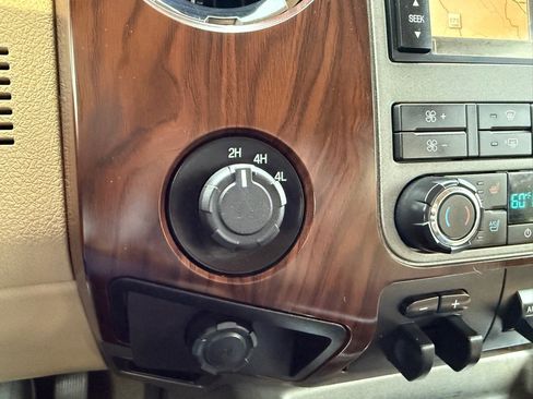 Used 2012 Ford F350 Lariat w/ Lariat Ultimate Pkg image 32