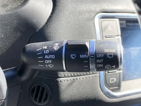 Used 2016 Land Rover Range Rover Evoque HSE image 24