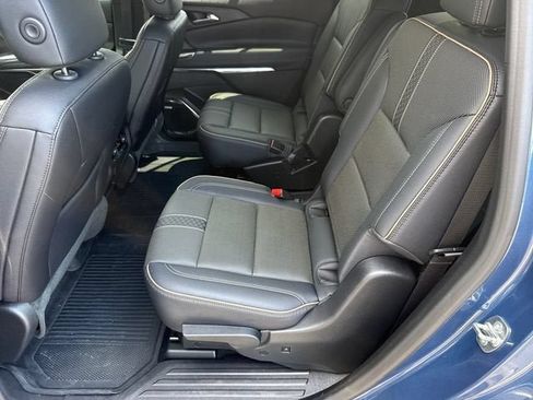 Used 2026 Chevrolet Traverse High Country w/ LPO, Floor Liner Package FWD image 11
