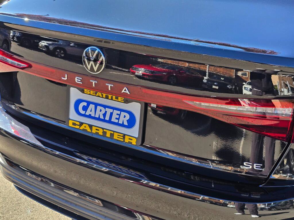 New 2027 Volkswagen Jetta SE FWD image 15