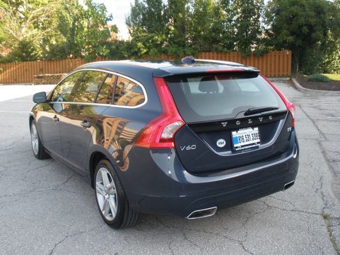 Used 2015 Volvo V60 T5 Premier image 8