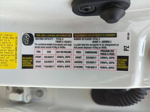 Used 2021 Toyota RAV4 XLE w/ Convenience Package FWD image 14