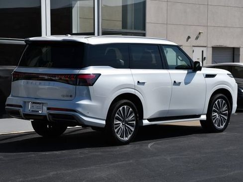Used 2025 INFINITI QX80 Luxe AWD/4WD image 8