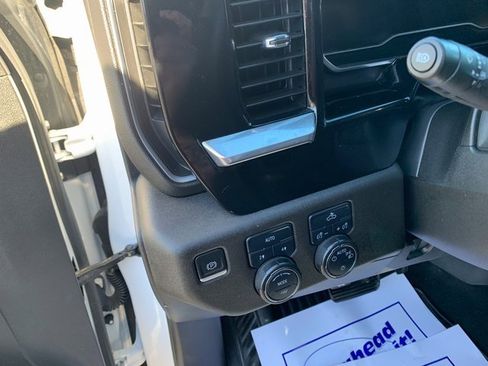 Used 2023 Chevrolet Silverado 1500 LT image 14