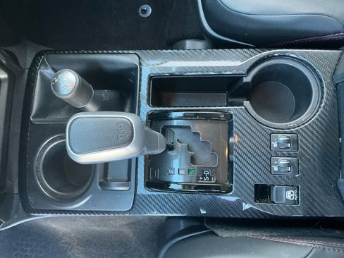 Certified 2024 Toyota 4Runner TRD Off-Road Premium image 13