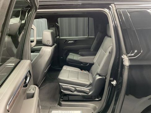 New 2026 Chevrolet Suburban Z71 w/ Comfort Package image 12
