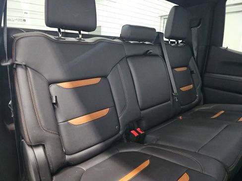 Used 2021 GMC Sierra 1500 AT4 image 17