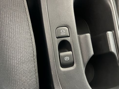 Used 2025 Toyota Corolla LE FWD image 33