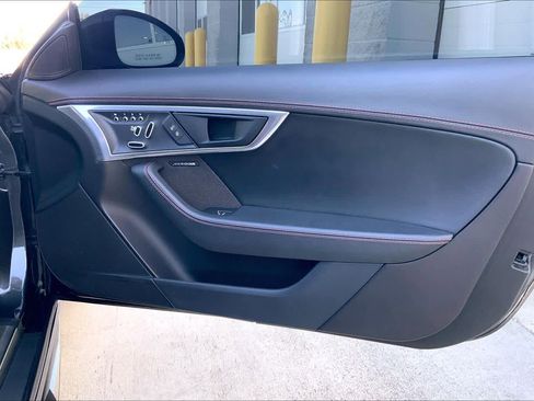 Used 2020 Jaguar F-TYPE Checkered Flag image 20