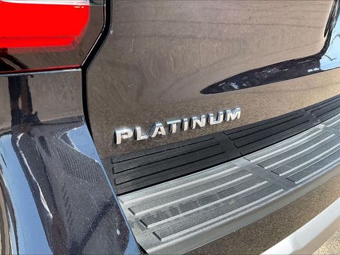 Used 2024 Ford Expedition Platinum AWD/4WD image 31
