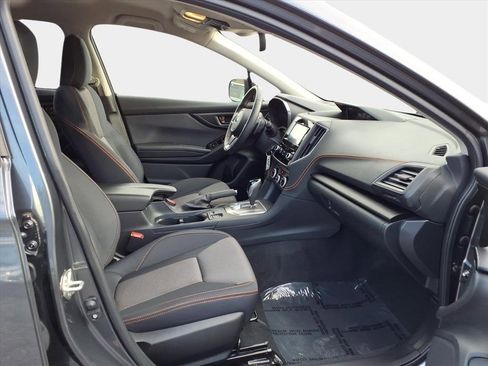 Used 2022 Subaru Crosstrek 2.0i Premium image 14