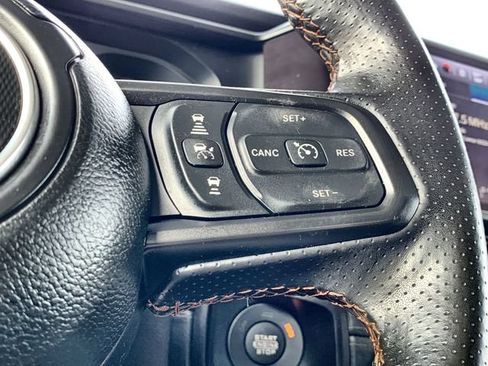 Used 2024 Jeep Gladiator Mojave w/ Safety Group AWD/4WD image 23