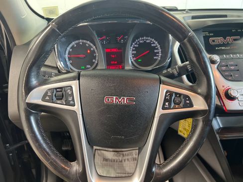 Used 2017 GMC Terrain SLE w/ Technology Package AWD/4WD image 19