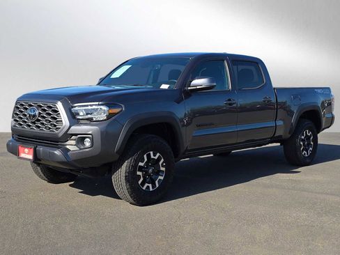Certified 2023 Toyota Tacoma TRD Off-Road w/ Technology Package AWD/4WD image 8