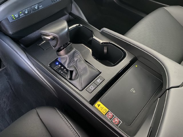 Used 2025 Lexus ES 300h w/ Premium Package FWD image 27