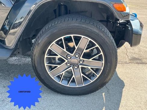 Used 2022 Jeep Wrangler Unlimited Sahara image 43