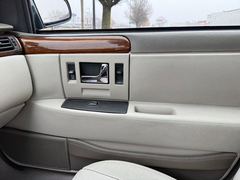 Used 1997 Cadillac Seville SLS w/ Leather/Lumbar Pkg image 33