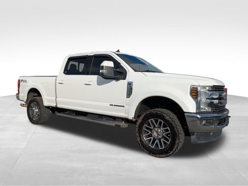 Used 2019 Ford F350 Lariat w/ Lariat Value Package image 1