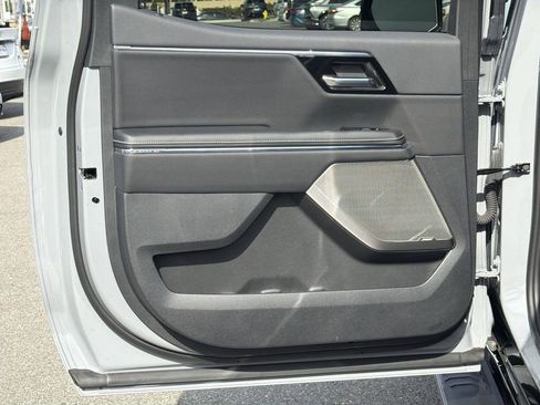 Used 2025 GMC Sierra EV Denali image 24