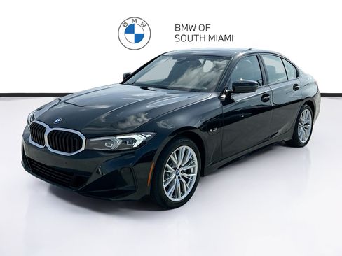Used 2023 BMW 330e w/ Convenience Package RWD image 3