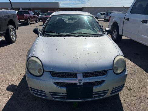 Used 2005 Dodge Neon SXT FWD image 2
