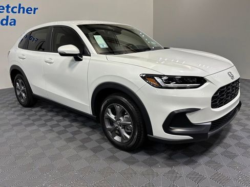 New 2026 Honda HR-V LX image 8