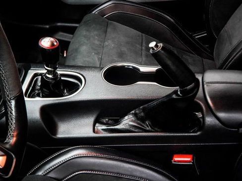 Used 2017 Ford Mustang Shelby GT350 image 17