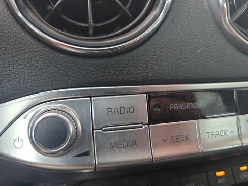 Used 2021 Kia Stinger GT-Line w/ Sun & Sound Package RWD image 13