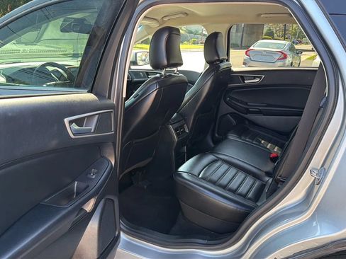 Used 2022 Ford Edge SEL AWD/4WD image 28