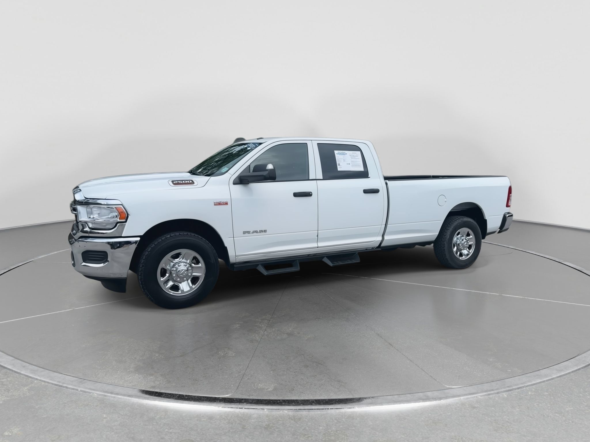Used 2020 RAM 2500 Tradesman w/ Chrome Appearance Group RWD image 4